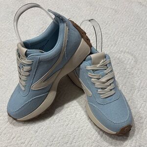 Dolce Vita Light Blue Canvas Sneakers Sz 7